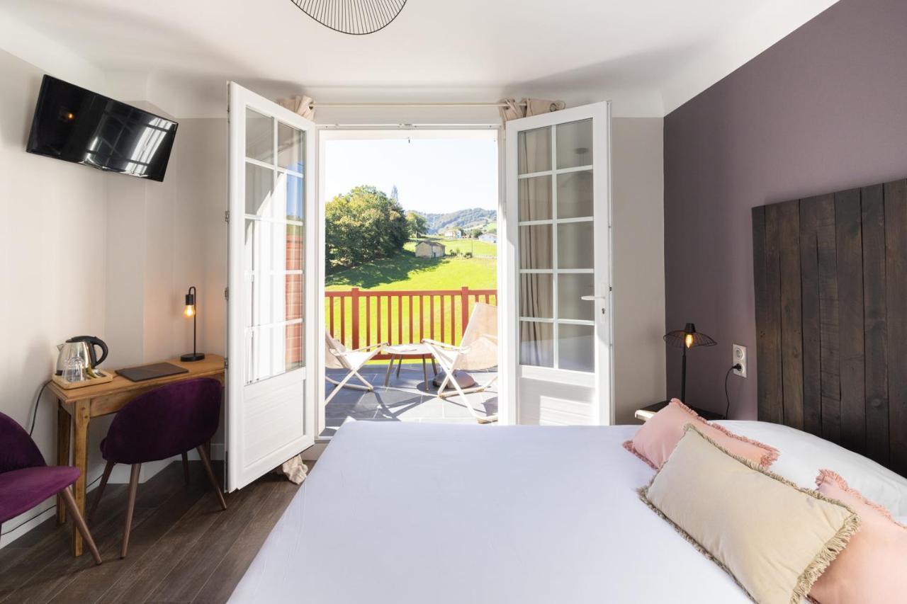 Logis Hotel St Sylvestre アルデュード エクステリア 写真