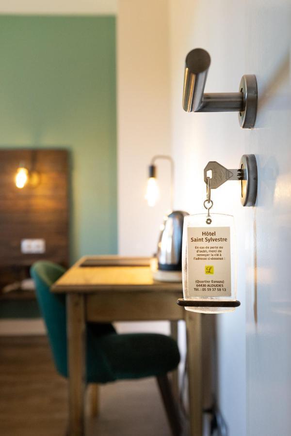 Logis Hotel St Sylvestre アルデュード エクステリア 写真
