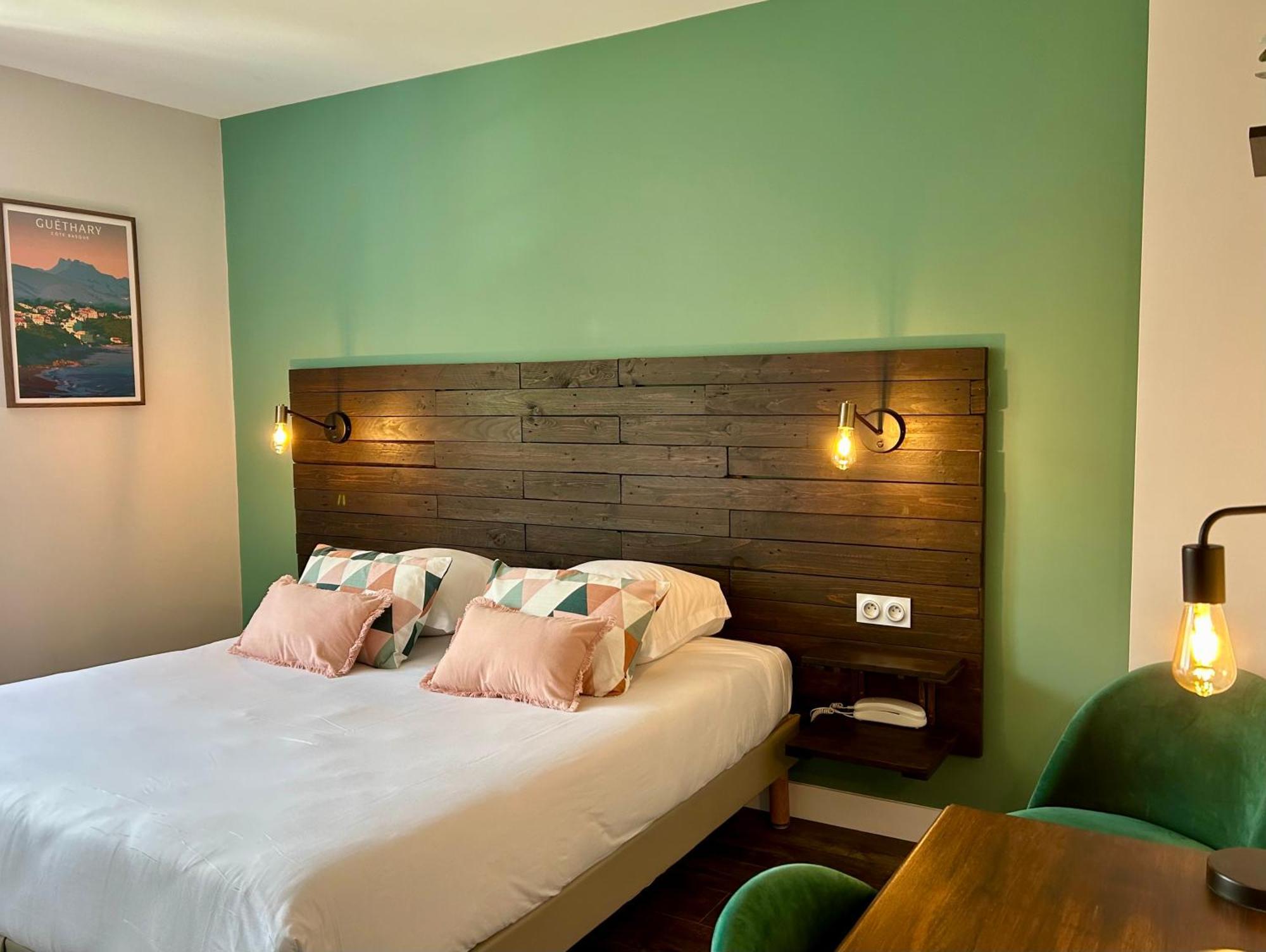 Logis Hotel St Sylvestre アルデュード エクステリア 写真