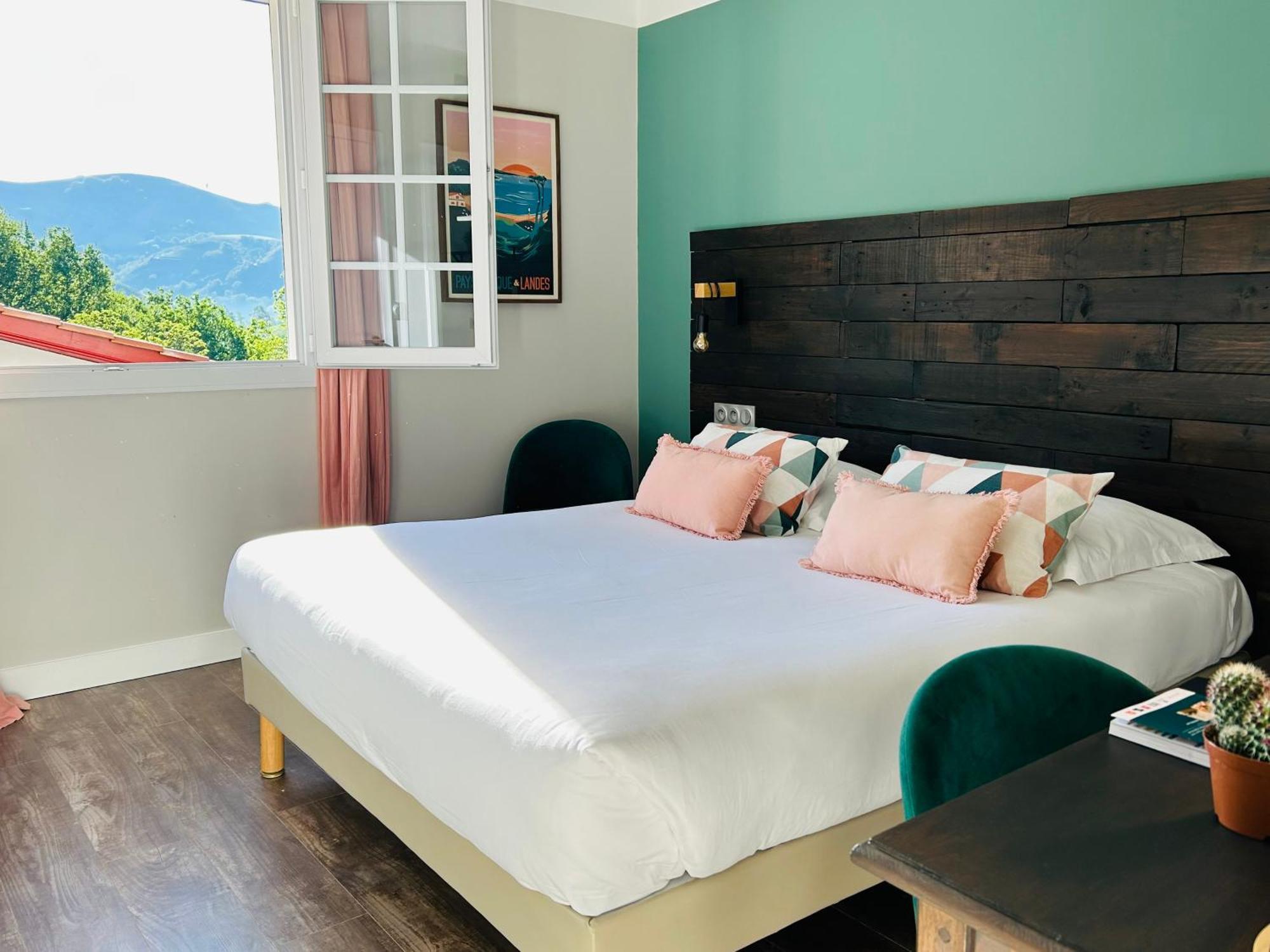 Logis Hotel St Sylvestre アルデュード エクステリア 写真