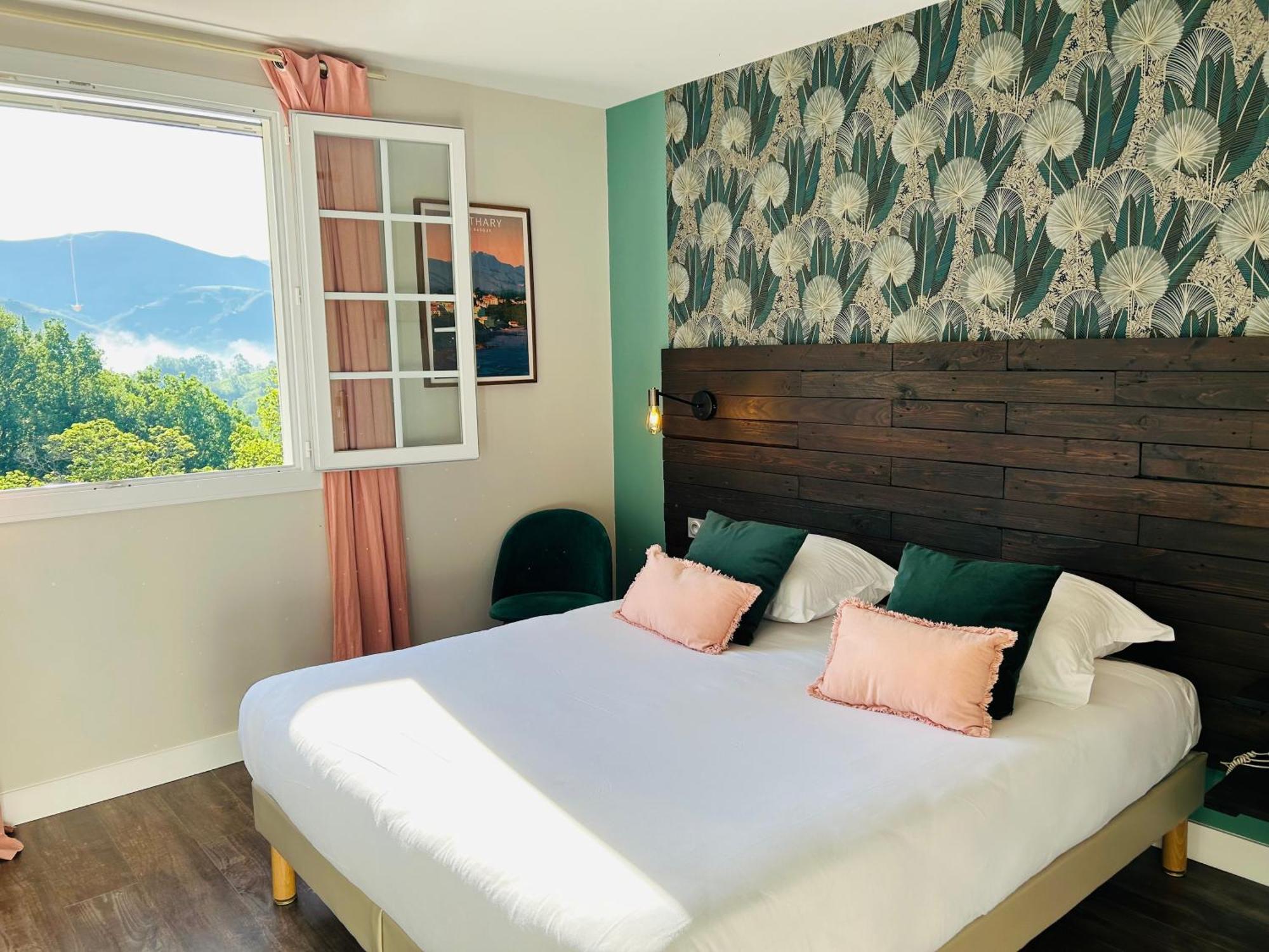 Logis Hotel St Sylvestre アルデュード エクステリア 写真