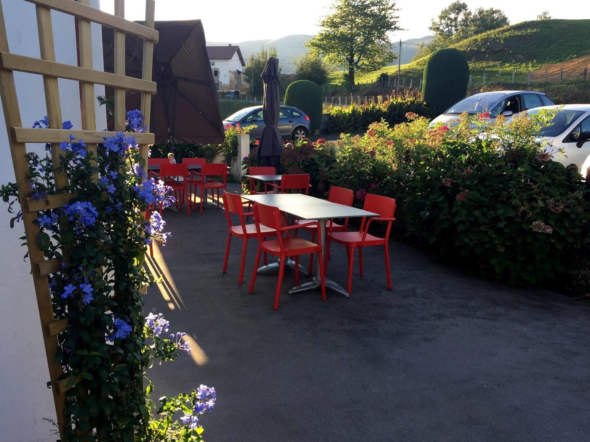Logis Hotel St Sylvestre アルデュード エクステリア 写真